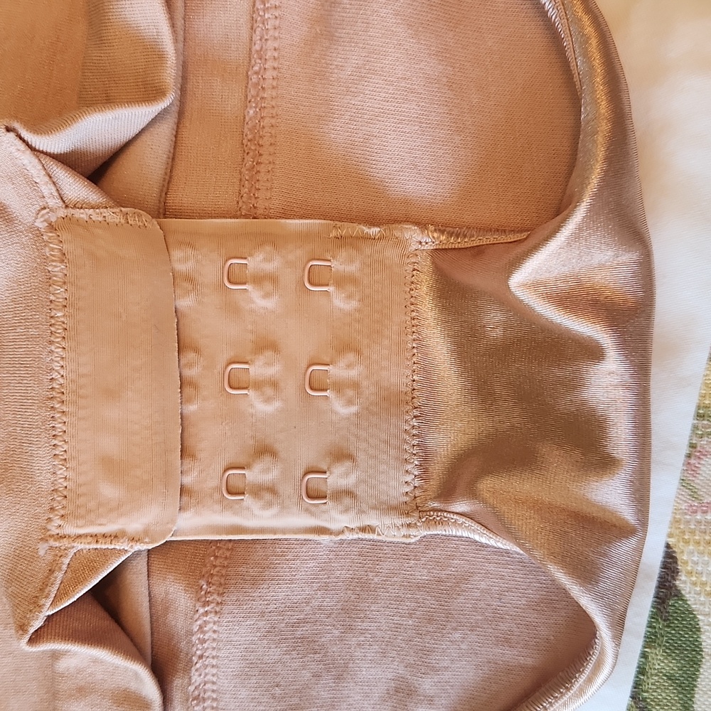 Spanx shimmer and shine high waisted control garment - Picture 2 of 4